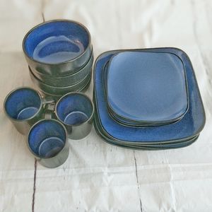 Gibson Soho Lounge Soft Square blue dinnerware